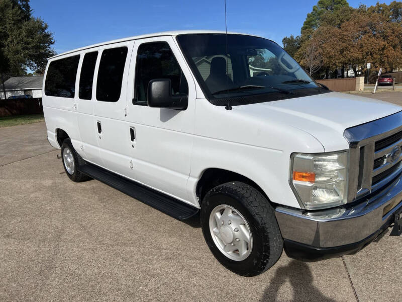 2009 Ford E-Series E-350 SD XLT