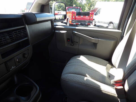 2023 GMC Savana 2500