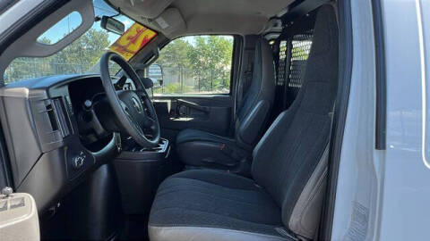 2023 GMC Savana 2500