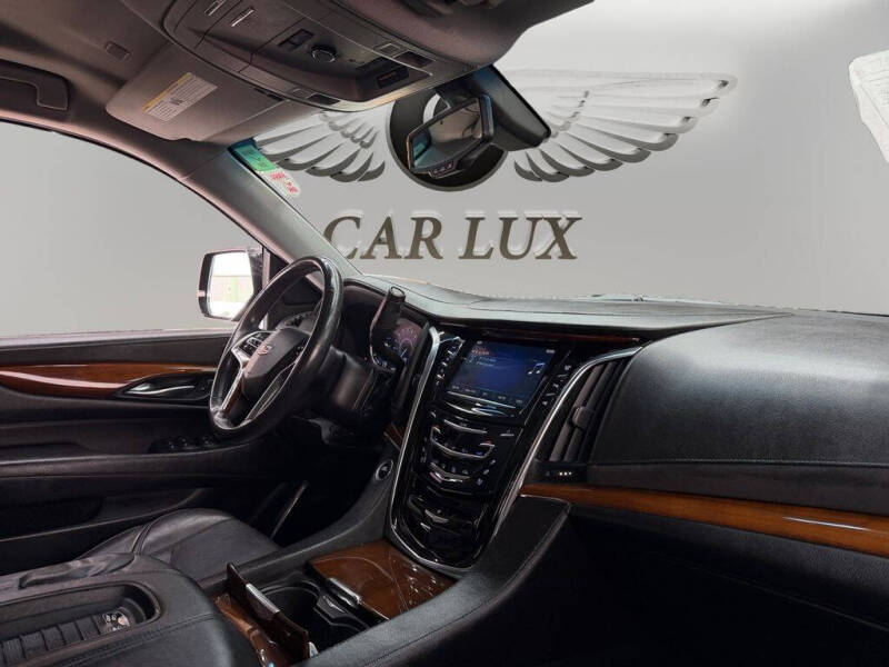 2018 Cadillac Escalade ESV Standard
