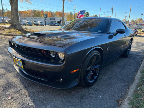 2019 Dodge Challenger for sale at Carz Unlimited in Richmond VA