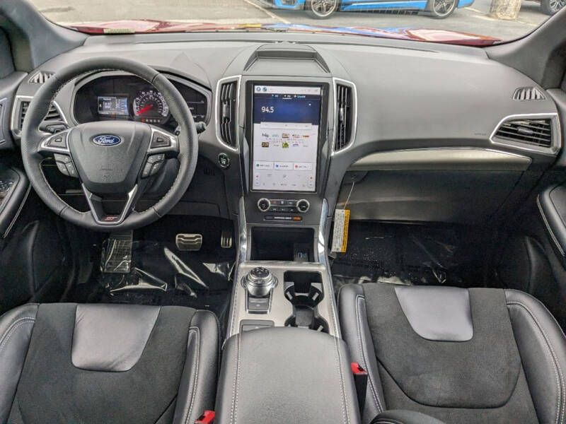 2024 Ford Edge ST