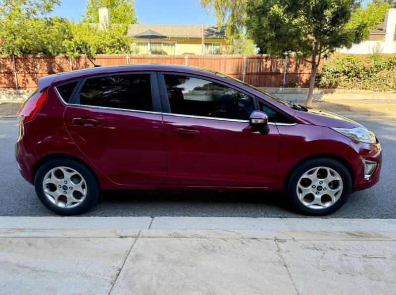 2011 Ford Fiesta SES