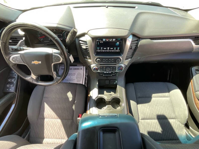 2018 Chevrolet Suburban LS