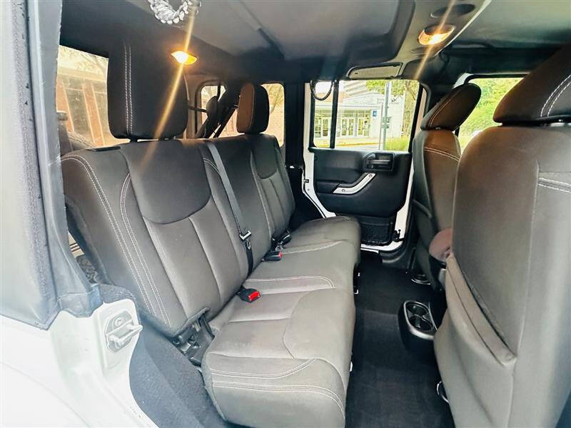 2015 Jeep Wrangler Unlimited Sahara