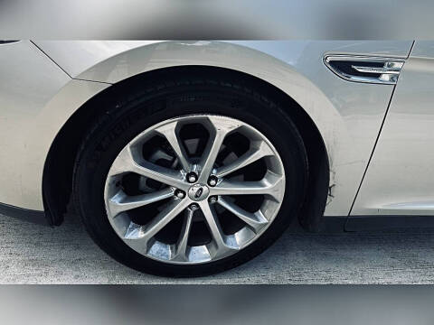 2018 Ford Taurus Limited