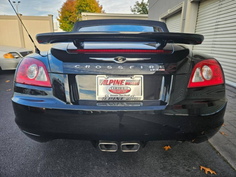 2005 Chrysler Crossfire SRT-6 photo 22