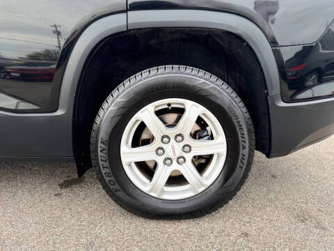 2017 GMC Acadia SLE-1