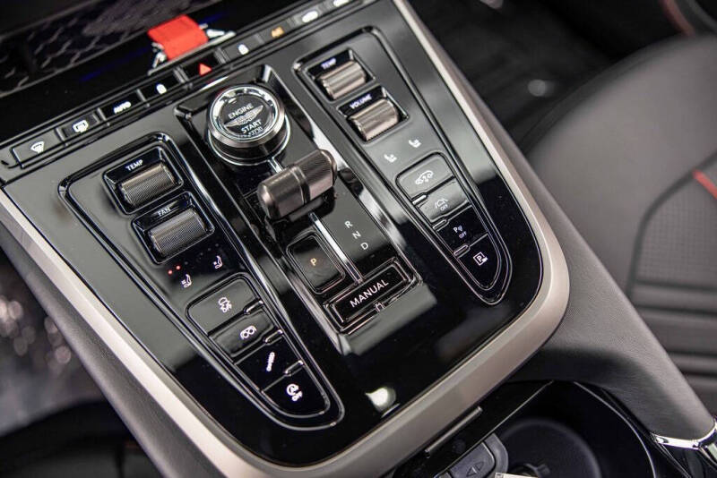 2026 Aston Martin DBX S