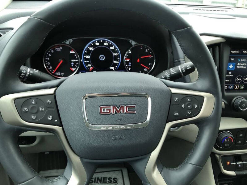 2023 GMC Terrain Denali