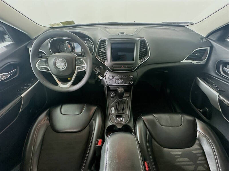 2022 Jeep Cherokee X