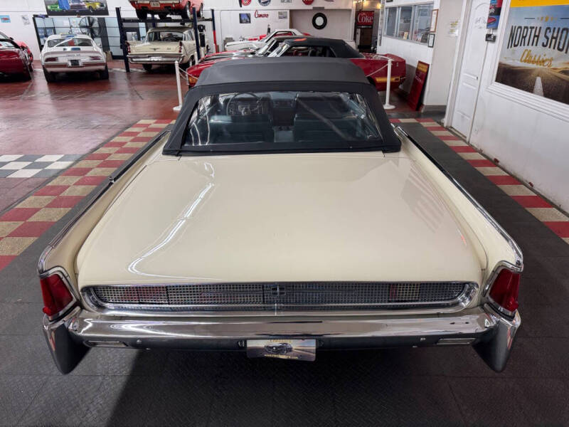 1961 Lincoln Continental