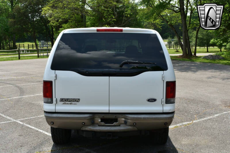 2005 Ford Excursion Eddie Bauer