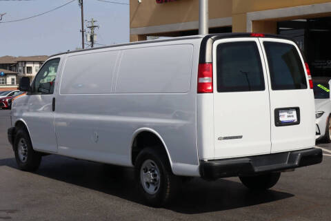2021 Chevrolet Express 2500
