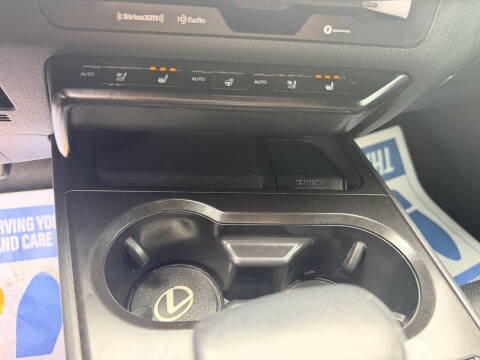 2021 Lexus UX 200