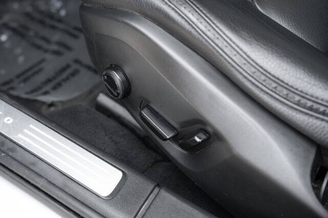 2020 Volvo V90 Cross Country T6