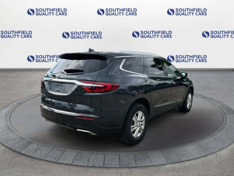 2020 Buick Enclave Essence