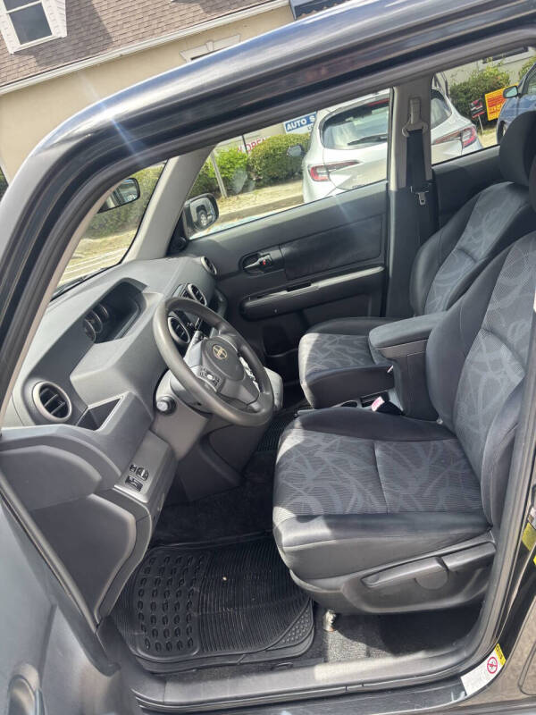 2012 Scion xB Release Series 9.0