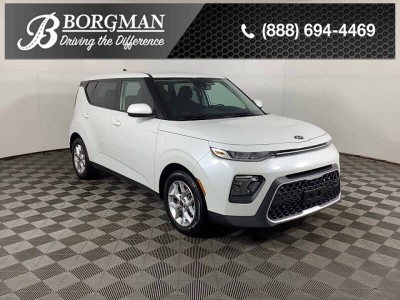 2020 Kia Soul for sale at Everyone's Financed At Borgman - BORGMAN OF HOLLAND LLC in Holland MI