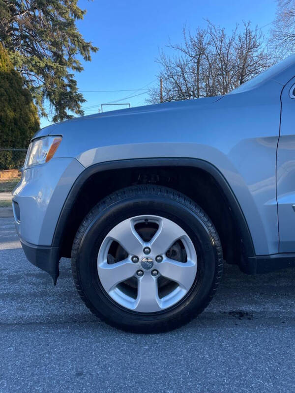 2013 Jeep Grand Cherokee Laredo photo 10