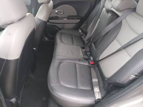 2019 Kia Soul +