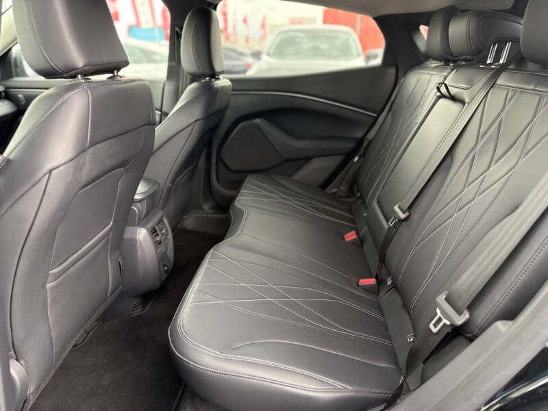 2024 Ford Mustang Mach-E Select