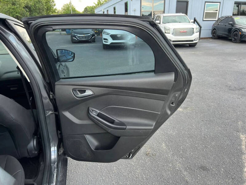 2017 Ford Focus SE