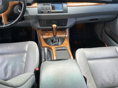 2001 BMW X5 4.4i