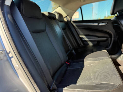 2018 Chrysler 300 Limited