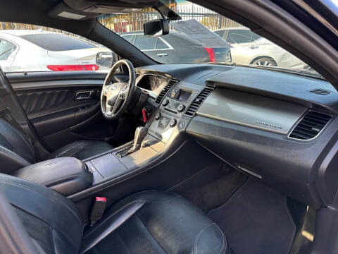 2015 Ford Taurus SEL