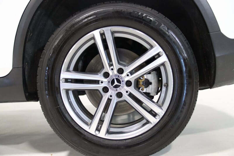 2021 Mercedes-Benz GLC GLC 300 4MATIC