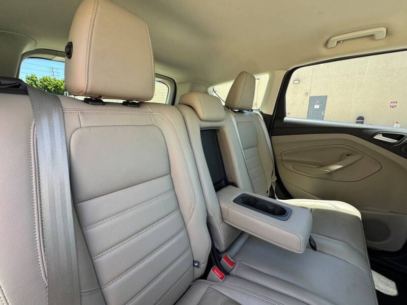 2017 Ford Escape SE
