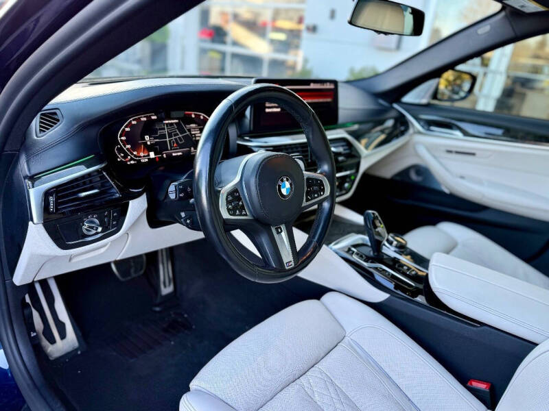 2021 BMW 5 Series M550i xDrive