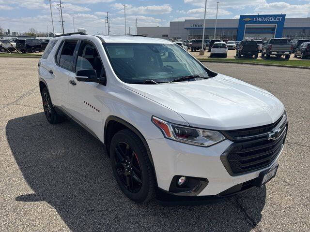Used 2021 Chevrolet Traverse Premier with VIN 1GNEVKKW1MJ102029 for sale in Bloomington, IL