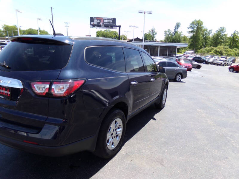 2017 Chevrolet Traverse LS