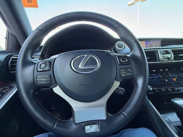2017 Lexus IS 200t