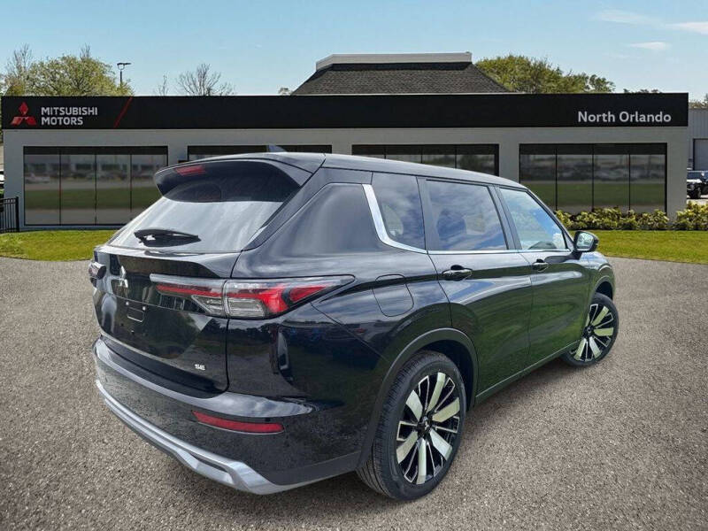 2026 Mitsubishi Outlander SE