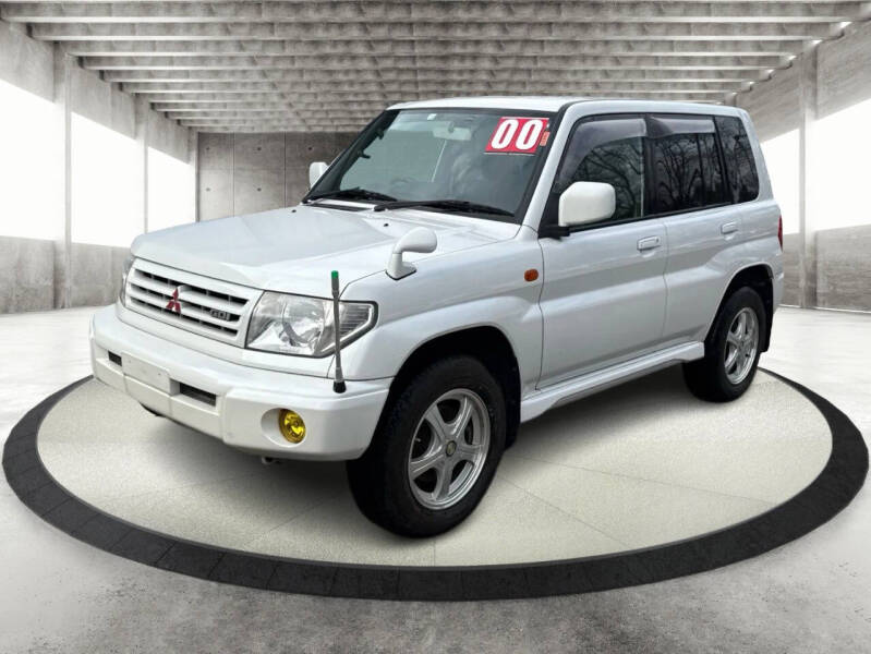 2000 Mitsubishi Pajero