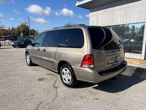 2005 Ford Freestar SE
