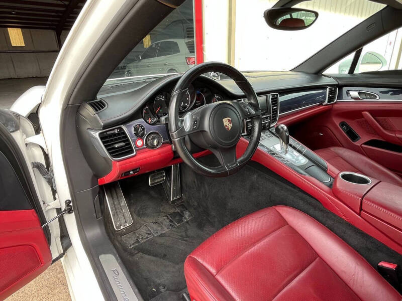 2014 Porsche Panamera 4