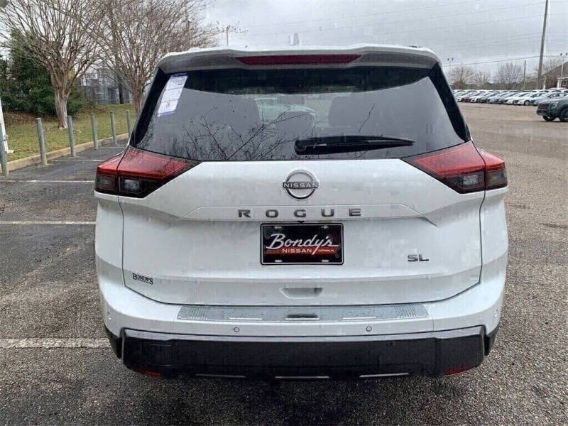 2025 Nissan Rogue SL