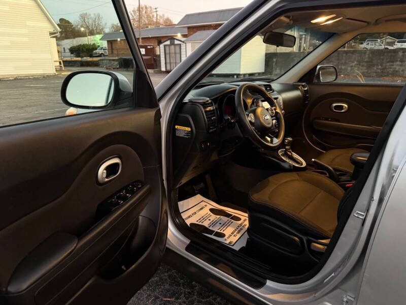 2019 Kia Soul +