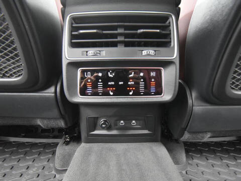 2024 Audi SQ7 4.0T quattro Premium Plus