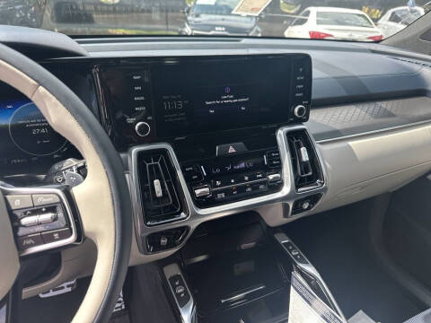 2023 Kia Sorento Plug-In Hybrid SX Prestige