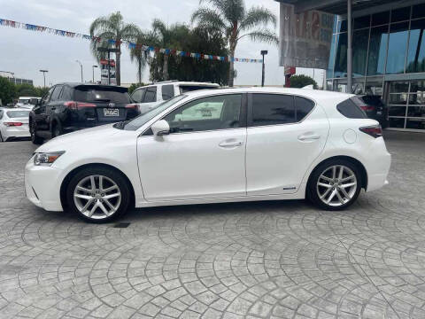 2017 Lexus CT 200h