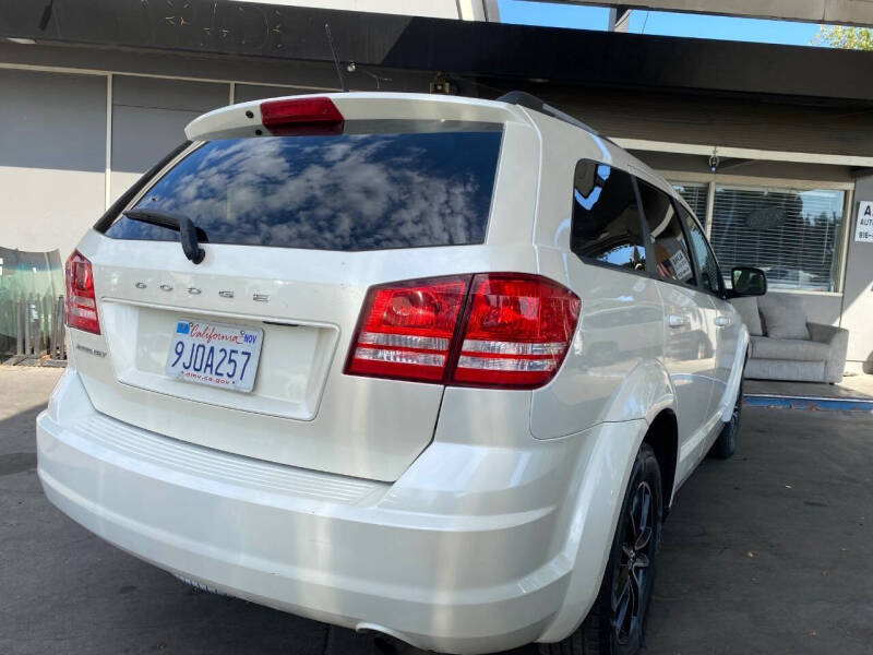 2017 Dodge Journey SE