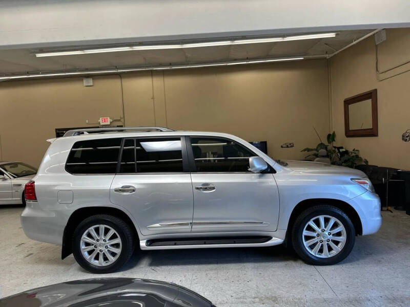 2010 Lexus LX 570