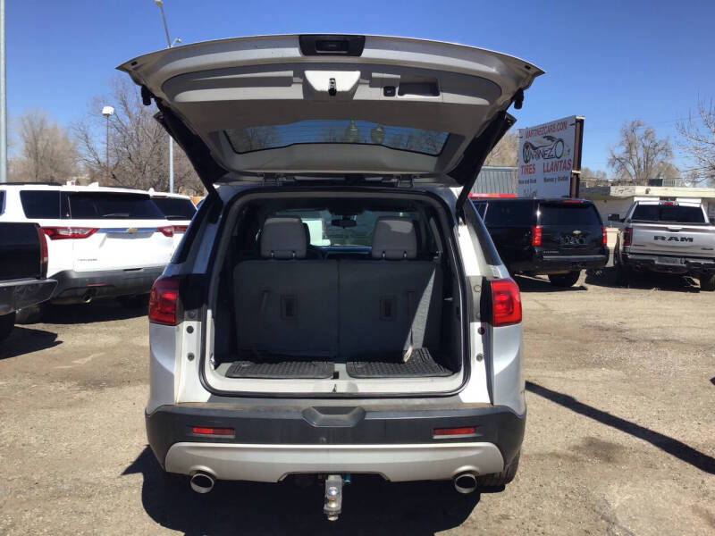 2017 GMC Acadia SLE-2