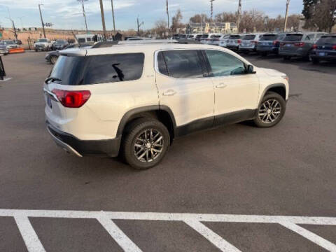 2017 GMC Acadia SLE-2