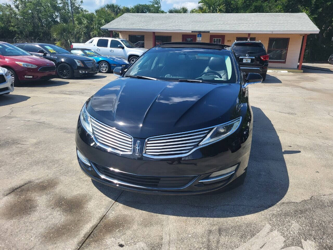 2016 Lincoln MKZ for sale at FAMILY AUTO BROKERS in Longwood, FL